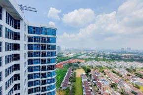 Stunning and Spacious 2BR Brooklyn Alam Sutera Apartment By Travelio